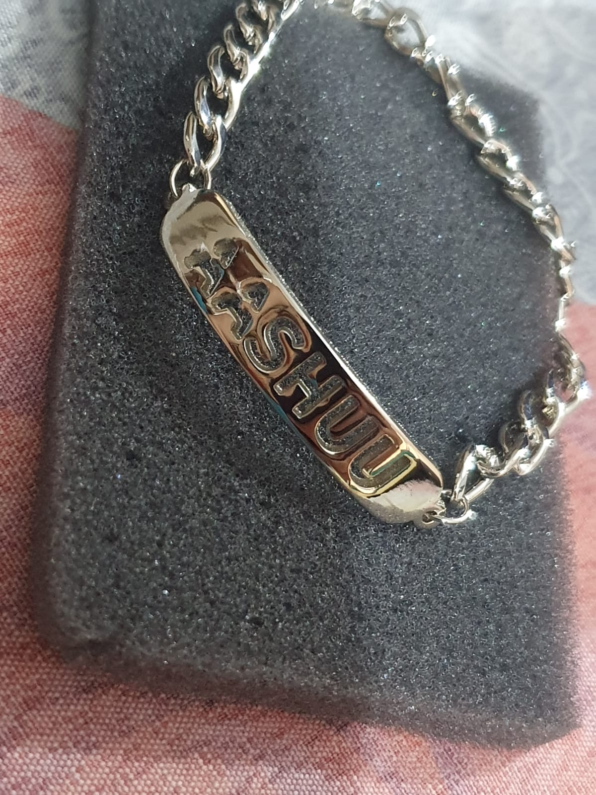 Customized Name Engrave Chain Bracelet - Image 4